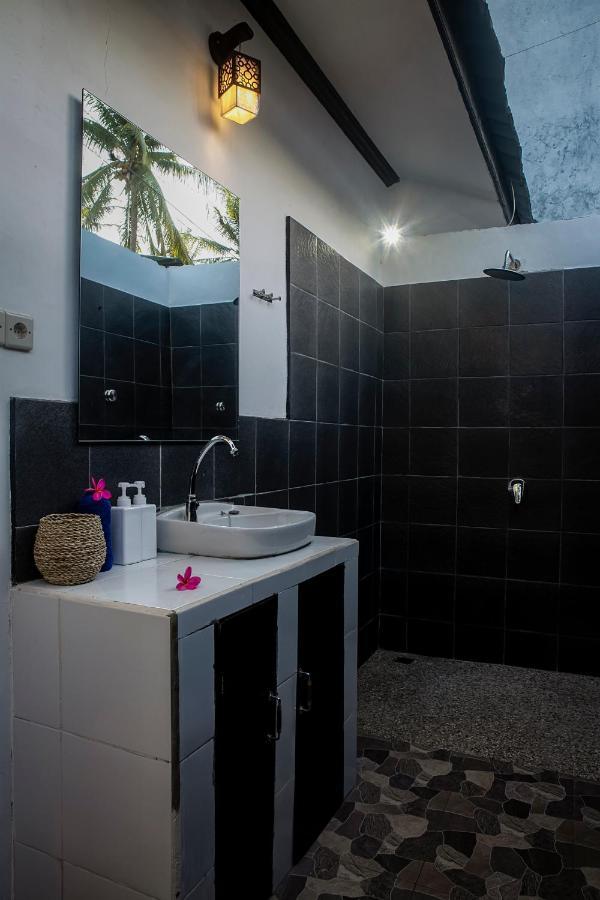 Sanctum Dive Villa With Private Pool Gili Trawangan Luaran gambar